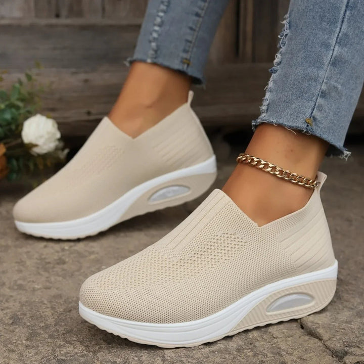 Dorota | Buty damskie wsuwane z amortyzującą podeszwą